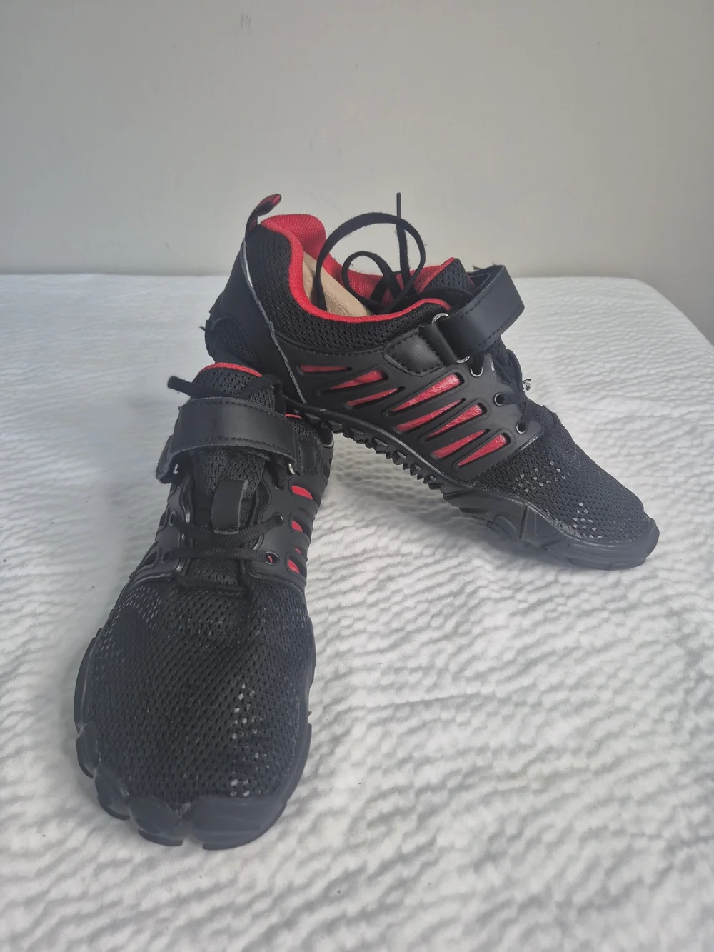 Barefoot Shoes Men Wide Toe Box Zero Drop Water Shoes Men for Gym 8 Black/Red
